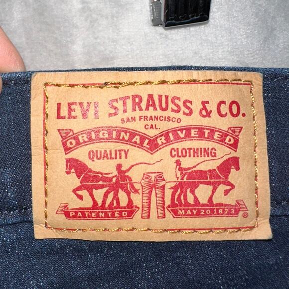 Levi's Jeans Women's 14 Blue Denim Stretch 5-Pocket Classic Straight Leg Zip Fly - Picture 5 of 13